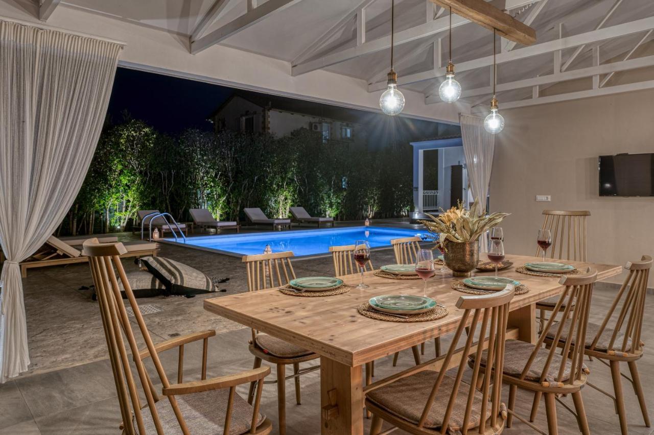 Aigli Villa Áyios Kírikos Exteriör bild